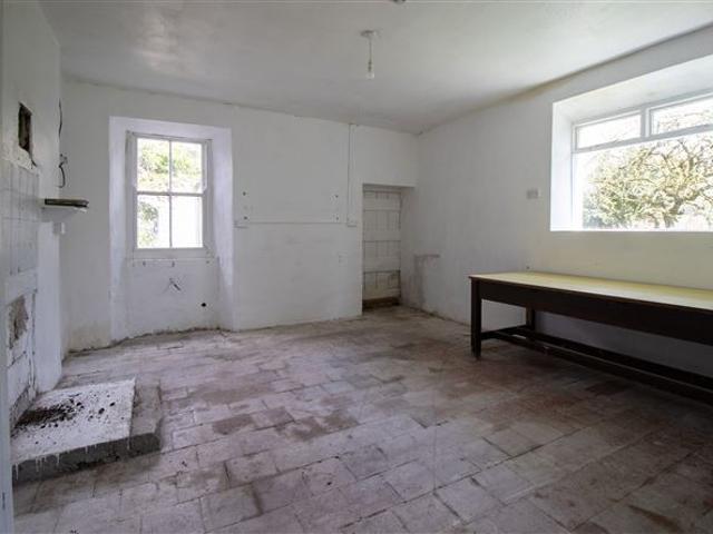 Terraced House for sale in Mountmellick, North Tipperary