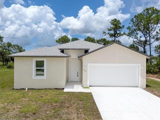 Land for rent in Lehigh Acres
