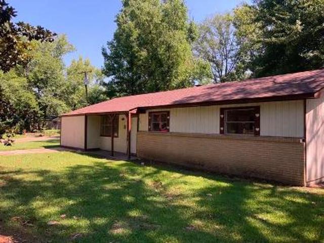 House for sale in Jackson