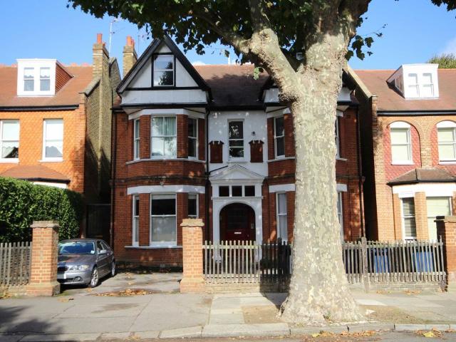 Studio for rent in London Borough of Ealing, Park Royal