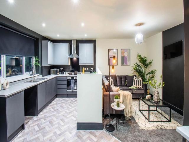 House for rent in Woodhouse Hill, Leeds