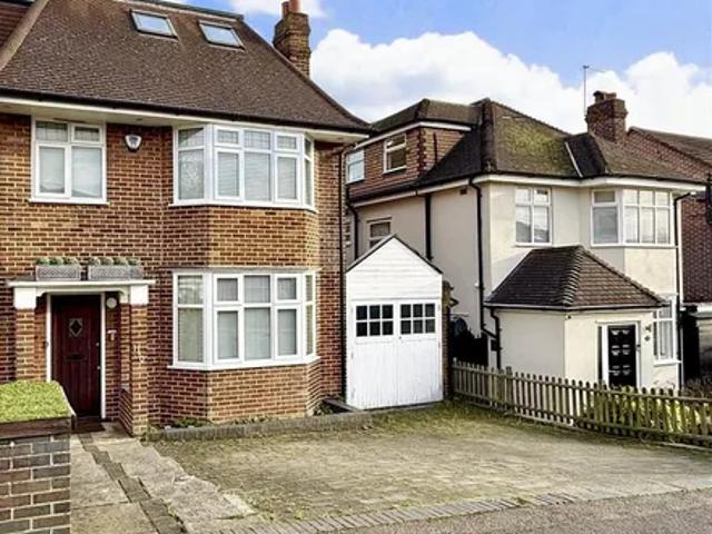 House for rent in New Barnet, Greater London