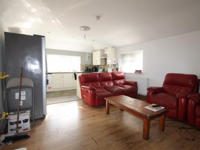 Apartment for rent in Maindy, Cardiff