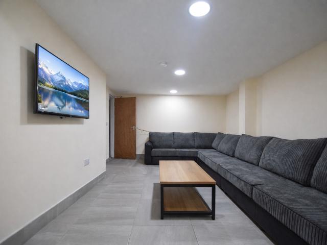 House for rent in Falcon Lodge, Wales