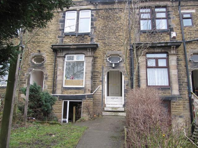 Room for rent in Dewsbury, Kirklees
