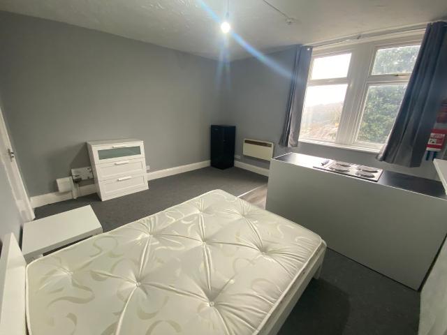 Room for rent in Eastborough, Dewsbury