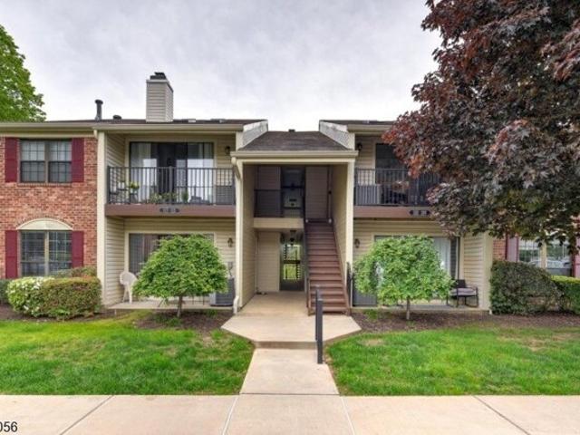 Condo for sale in Liberty Corner, New Jersey