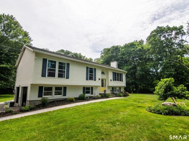 House for sale in Brooklyn, Connecticut