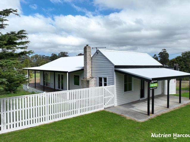 House for sale in Woodside, Victoria