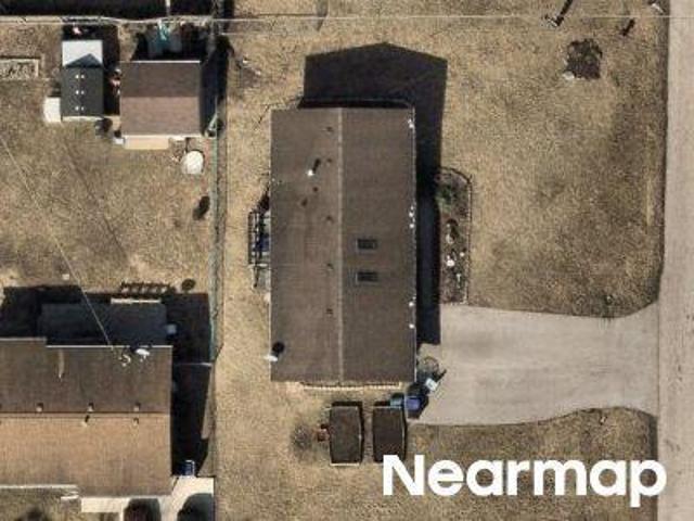 House for sale in Mchenry, Illinois