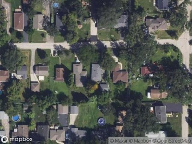 House for sale in Mchenry, Illinois