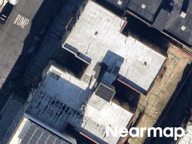 House for sale in The Bronx, Arverne