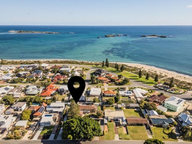 Apartment for sale in Shoalwater, Western Australia