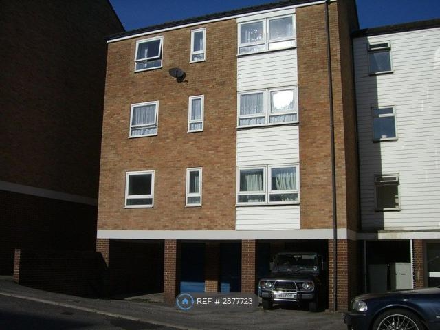 Apartment for rent in Sleepers' Hill, Hampshire