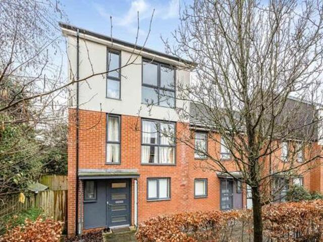 House for sale in Reading