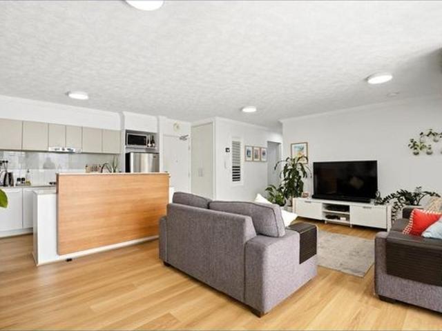 Apartment for rent in Toombul, Queensland