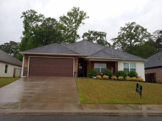 House for sale in Benton