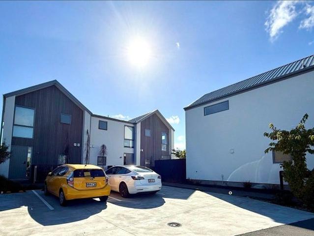 House for rent in Chaslands, Canterbury