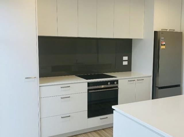 House for rent in Chaslands, Canterbury