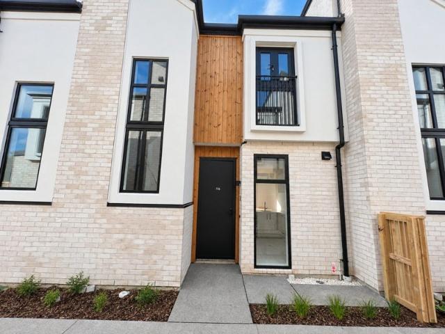 House for rent in Chaslands, Canterbury