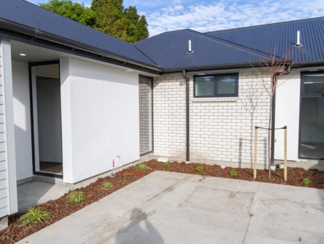 House for rent in Chaslands, Canterbury