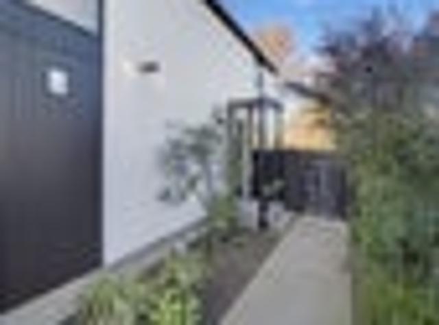 Apartment for rent in Chaslands, Canterbury