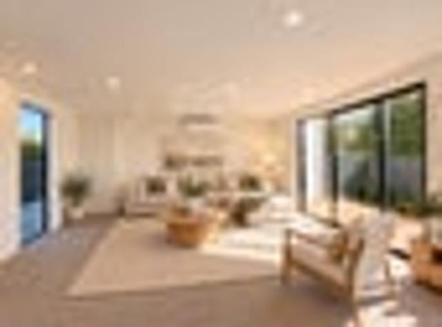Townhouse for rent in Chaslands, Canterbury