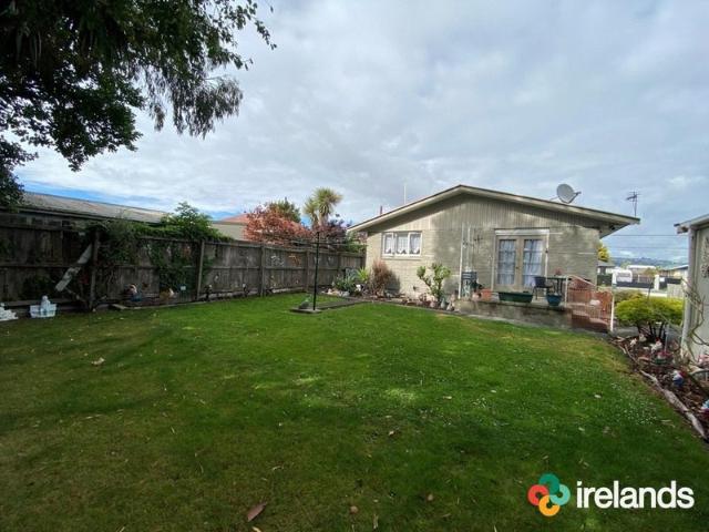 Apartment for rent in Chaslands, Canterbury
