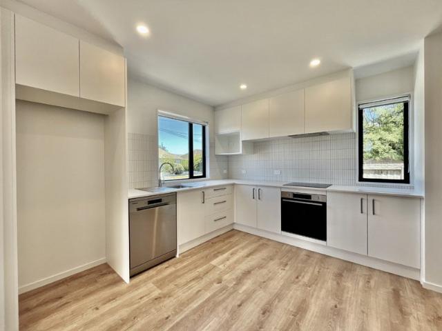 House for rent in Chaslands, Canterbury