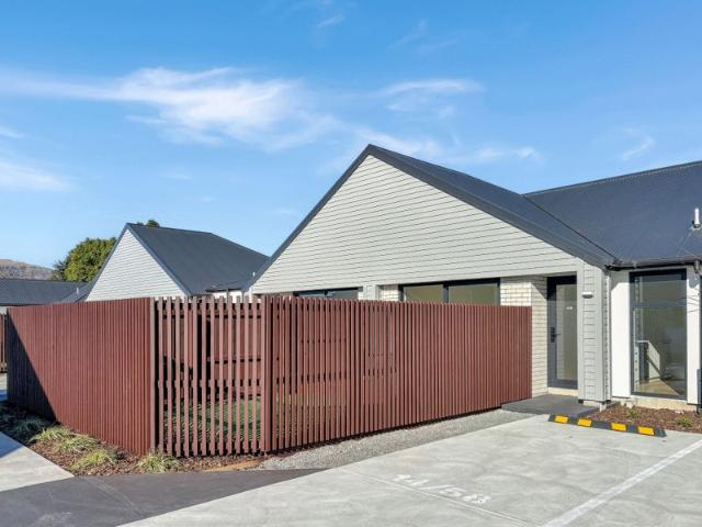 House for rent in Chaslands, Canterbury