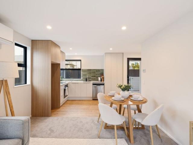 House for rent in Chaslands, Canterbury