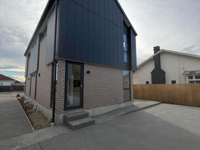 Apartment for rent in Heathcote, Canterbury