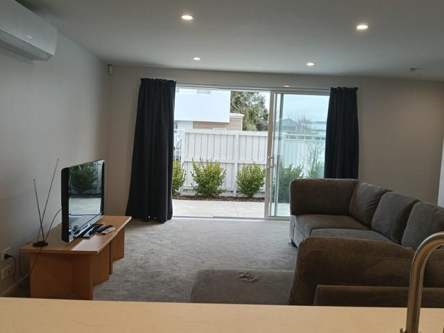 House for rent in Chaslands, Canterbury
