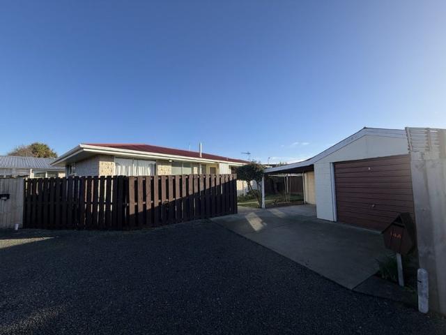House for rent in Chaslands, Canterbury