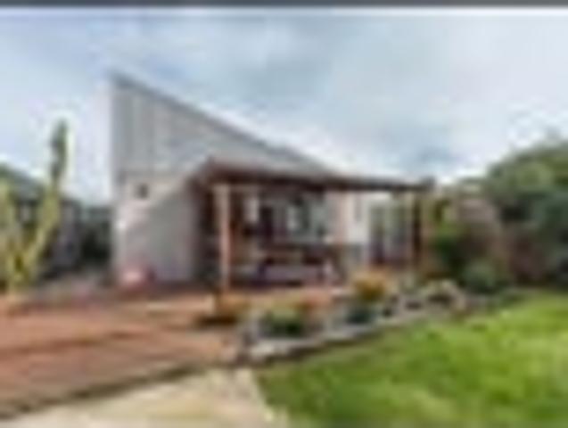House for rent in Chaslands, Canterbury