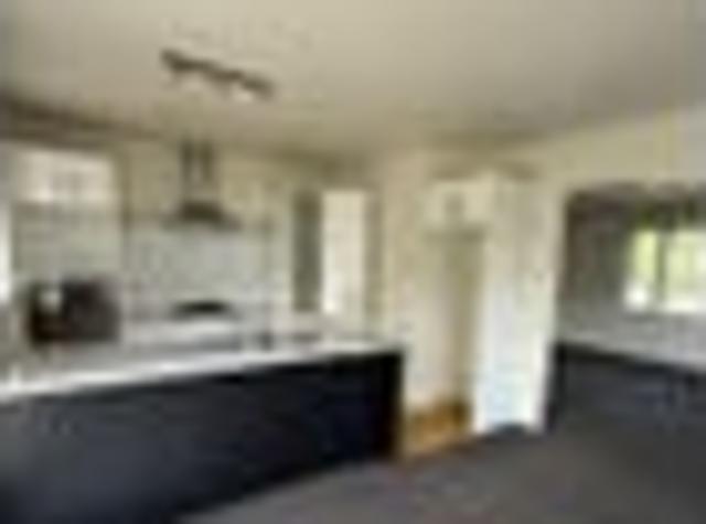 House for rent in Chaslands, Canterbury