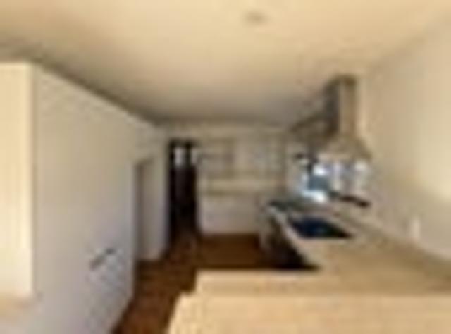 Apartment for rent in Chaslands, Canterbury