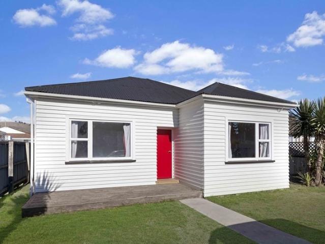 House for rent in Chaslands, Canterbury