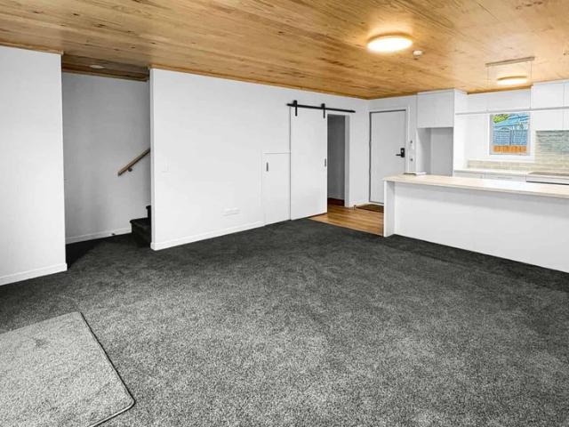 Townhouse for rent in Heathcote, Canterbury