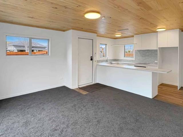 Townhouse for rent in Heathcote, Canterbury