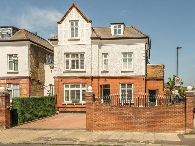 House for rent in London Borough of Lewisham, Greater London