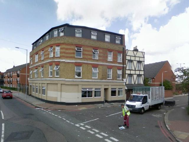Studio for rent in North Woolwich, Greater London