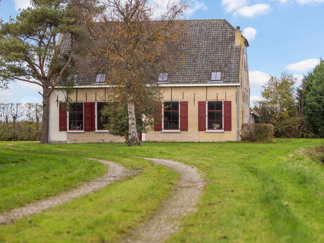 Eengezinswoning te huur in Klaaswaal, Zuid Holland