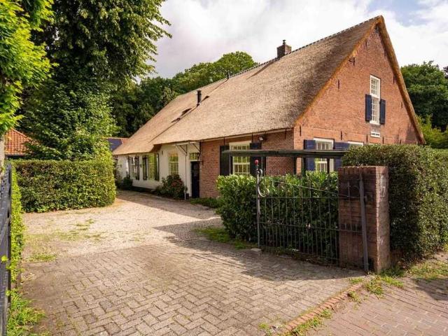 Woning te huur in Laren, Noord Holland