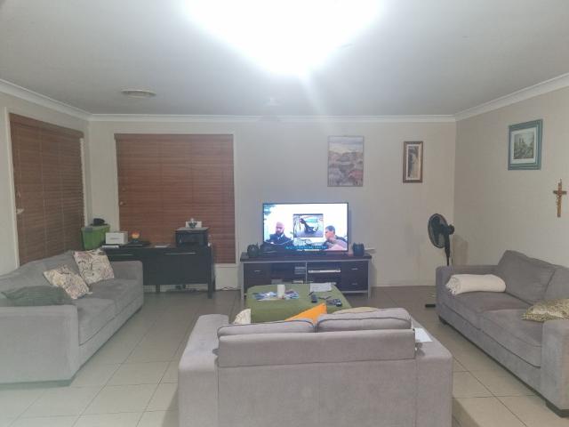 Room for rent in Woongarrah, New South Wales