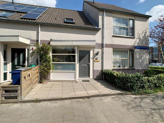 Woning te huur in Verzetswijk, Almere-haven