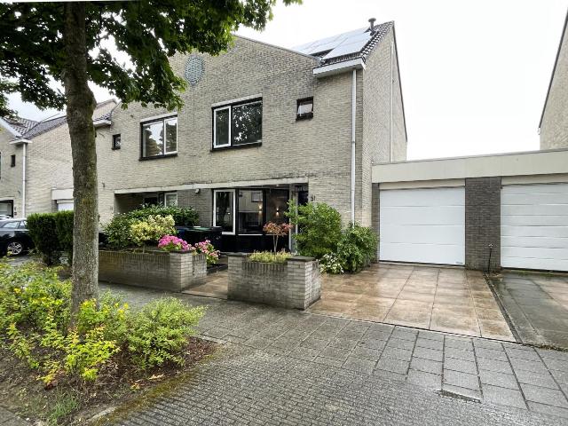 Woning te huur in Parkwijk, Almere-haven