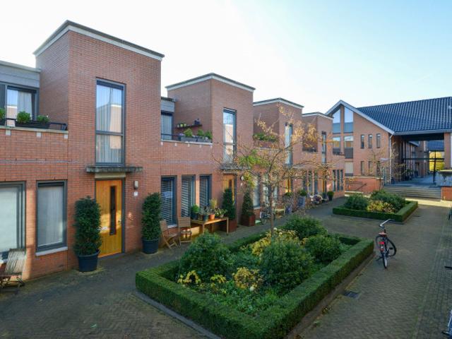 Woning te huur in Bussum, Noord Holland
