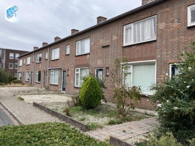 Woning te huur in Numansdorp, Zuid Holland
