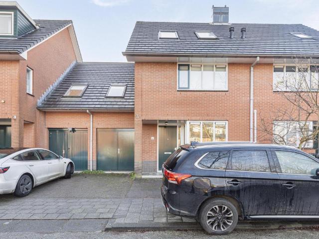 Woning te huur in 's-Gravenland, Rotterdam
